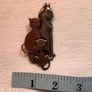 Cat Brooch